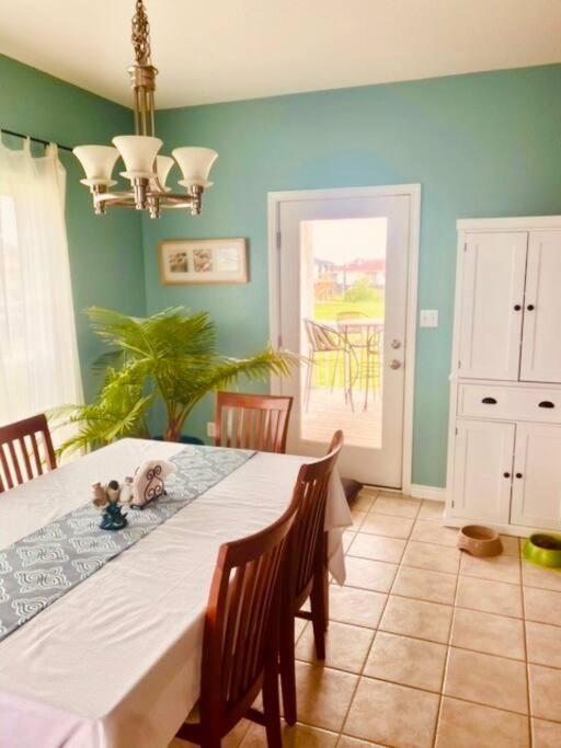 Sunny Delight - Sleeps 10 - Generous Space! Bolivar Peninsula Exterior foto